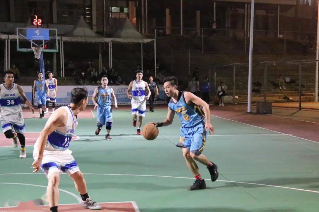  美因茨主场气势如虹，球迷助威催生连胜佳绩