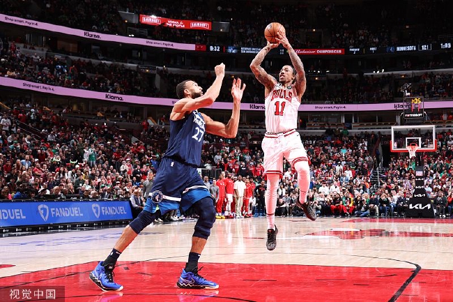  拉文45分公牛加时险胜奇才保留季后赛悬念