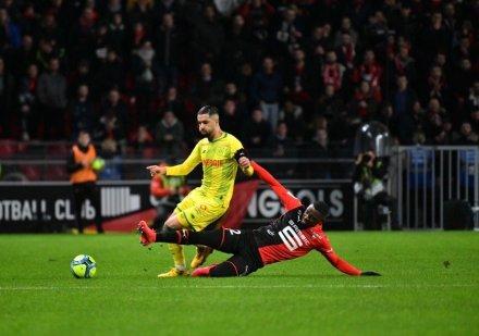  南特保级关键战役，老将任意球破门绝杀克雷莫内塞